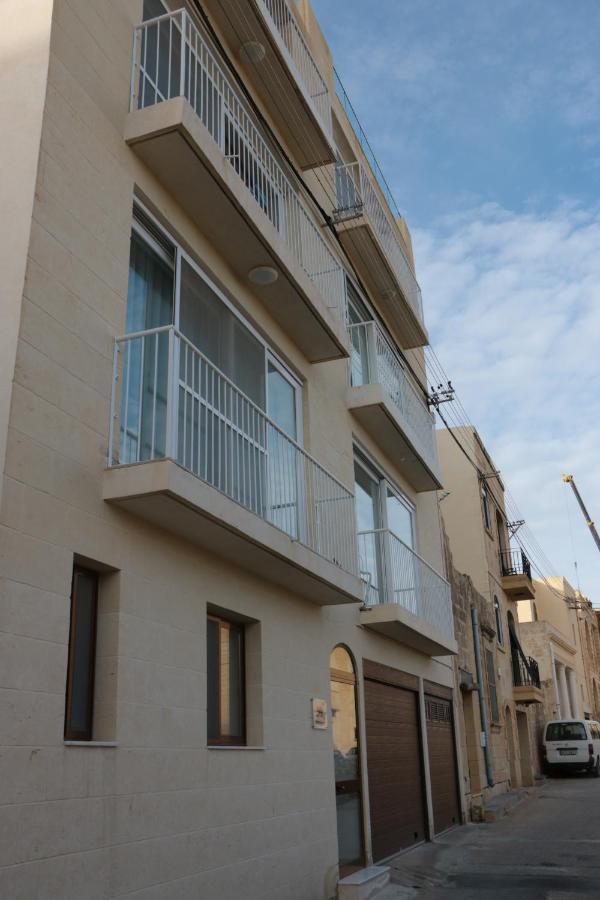 Wileg 4A Luxury Studio Apartment With Shared Swimming Pool. Qala Exteriér fotografie